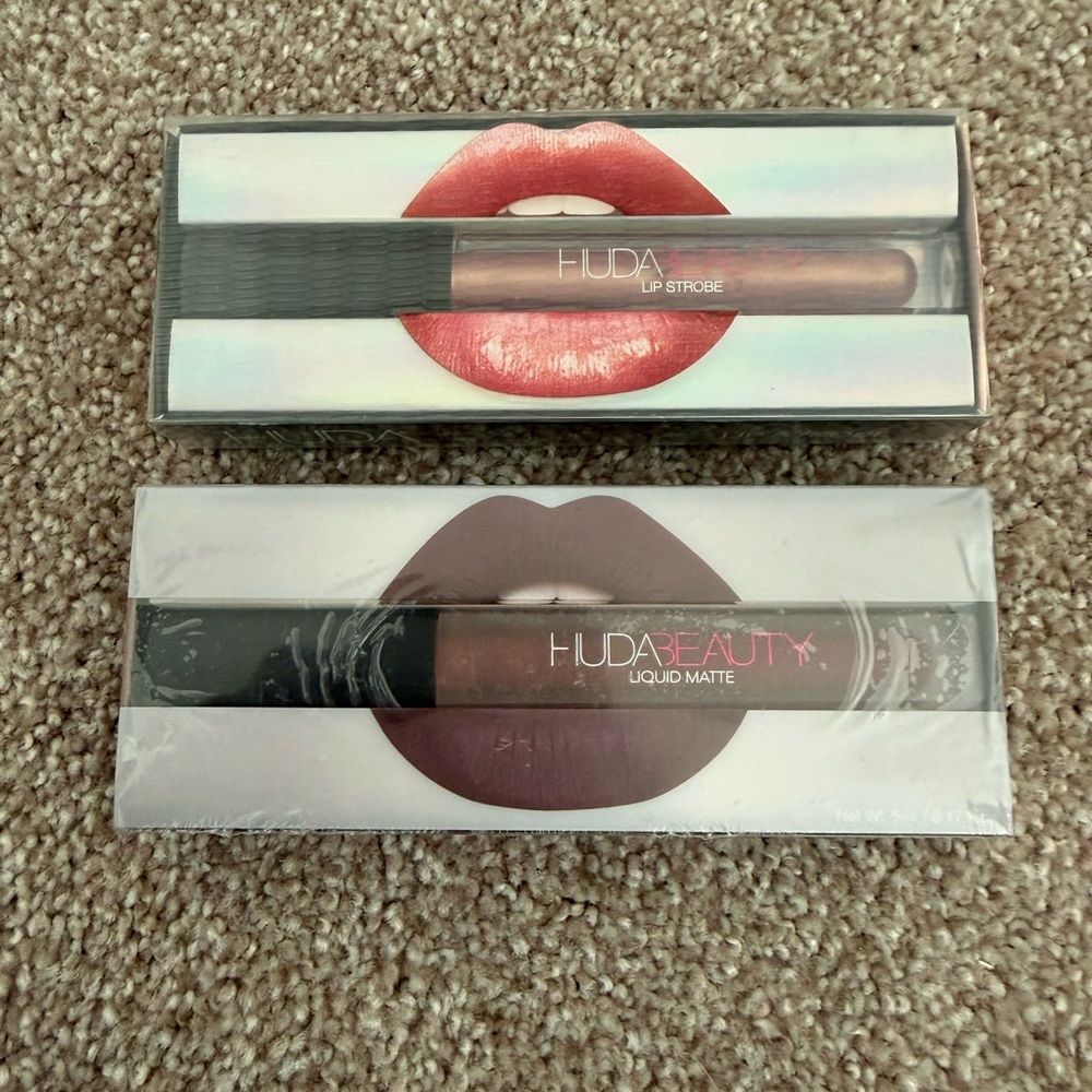 HUDA BEAUTY Liquid Matte & Lip Strobe Duo — Rose Pink & Deep Brown